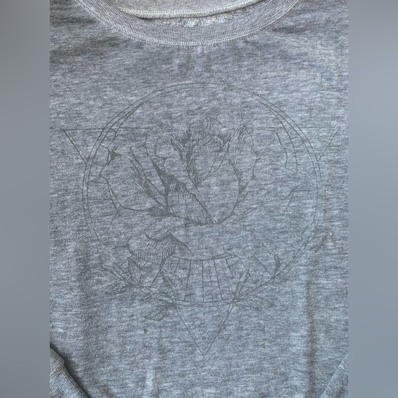 Zoe & Liv Gray Rose Find Your Bliss Sweatshirt - Picture 2 of 6